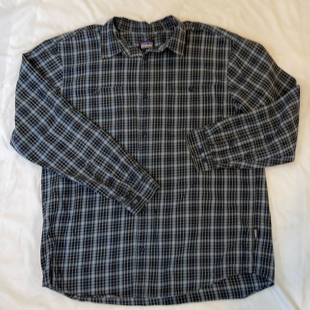 Mens Patagonia Organic Cotton Plaid Button Down shirt, XL